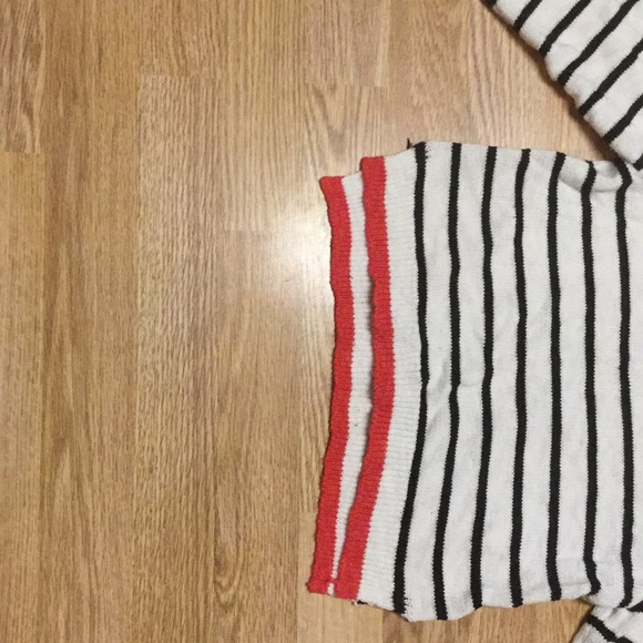 A forever 21 black and white striped sweater. - Picture 3 of 4